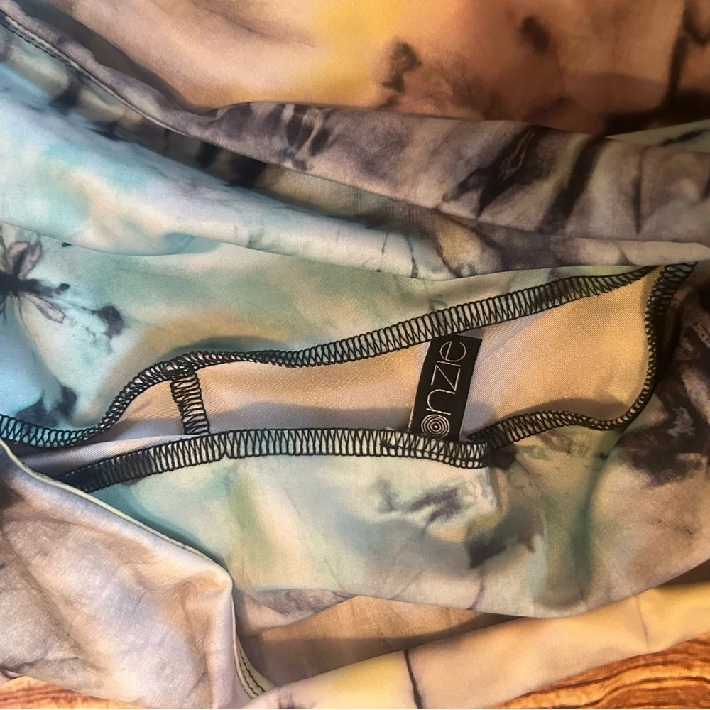 Women’s Onzie Legging Tye Dye Size L - Picture 5 of 6